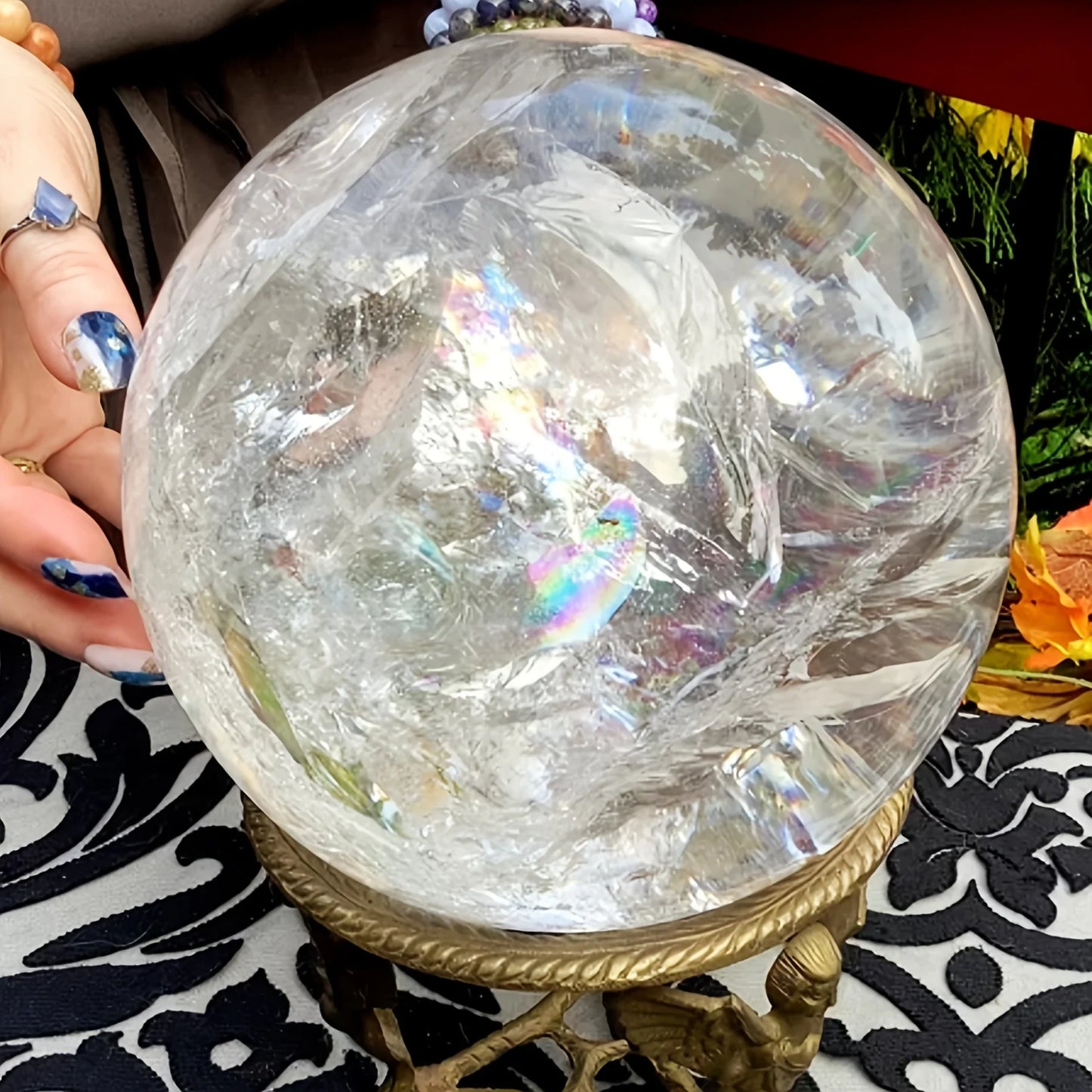 1pc  Large Elegant Clear Quartz Crystal Sphere,Polished Ball,Home Decor and Gift, Unique Gift,Crystal Craft Collection - Louie's Joint 