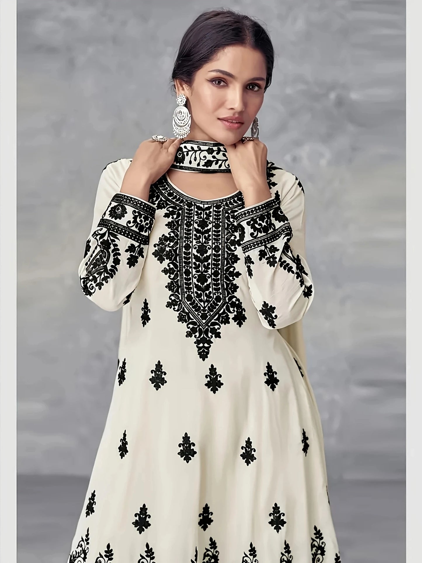 Plus Size Women's Off-White and Black Printed Three-Piece Set Ethnic Style Crew Neck Long Top Wide-Leg Pants and Headscarf Set