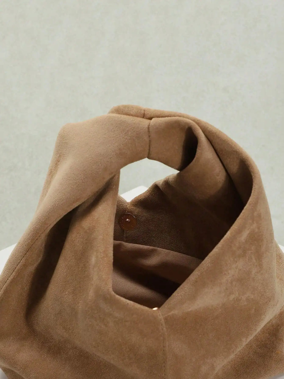 1Pc Red Suede Twisted Handle Tote Bag, Soft Faux‑Suede Handbag, Minimalist Knot Top‑Handle Shoulder Bag, Women Casual Daily Shopping Hand Purse, Fashion Reusable Underarm Bag For Women Street‑wear