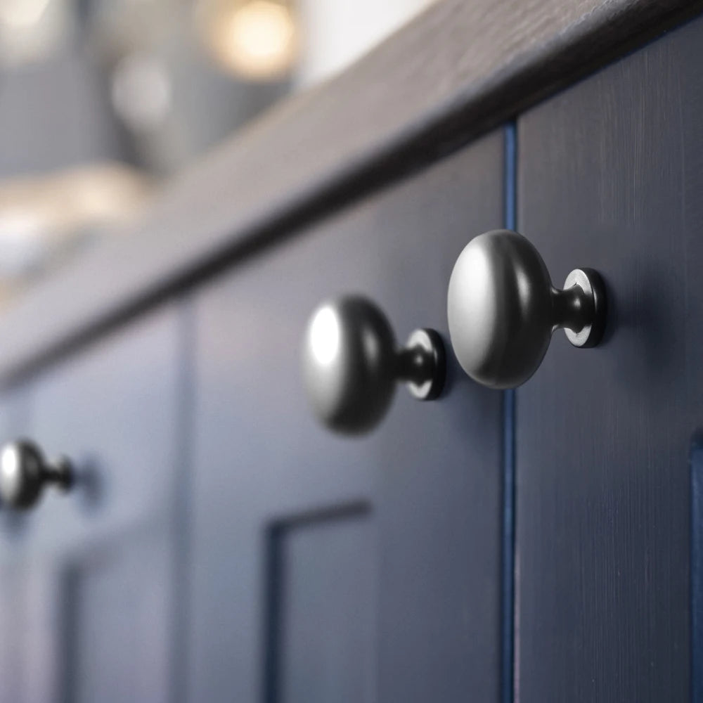 Set of 6 Elegant Antique Brass Cabinet Knobs - Classic Round Kitchen Hardware, Vintage Drawer Pulls Sleek Retro Dresser Handles