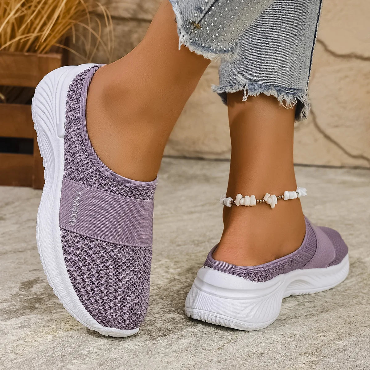 Lightweight Women's Mesh Slip On Shoes For Comfortable Casual Walking