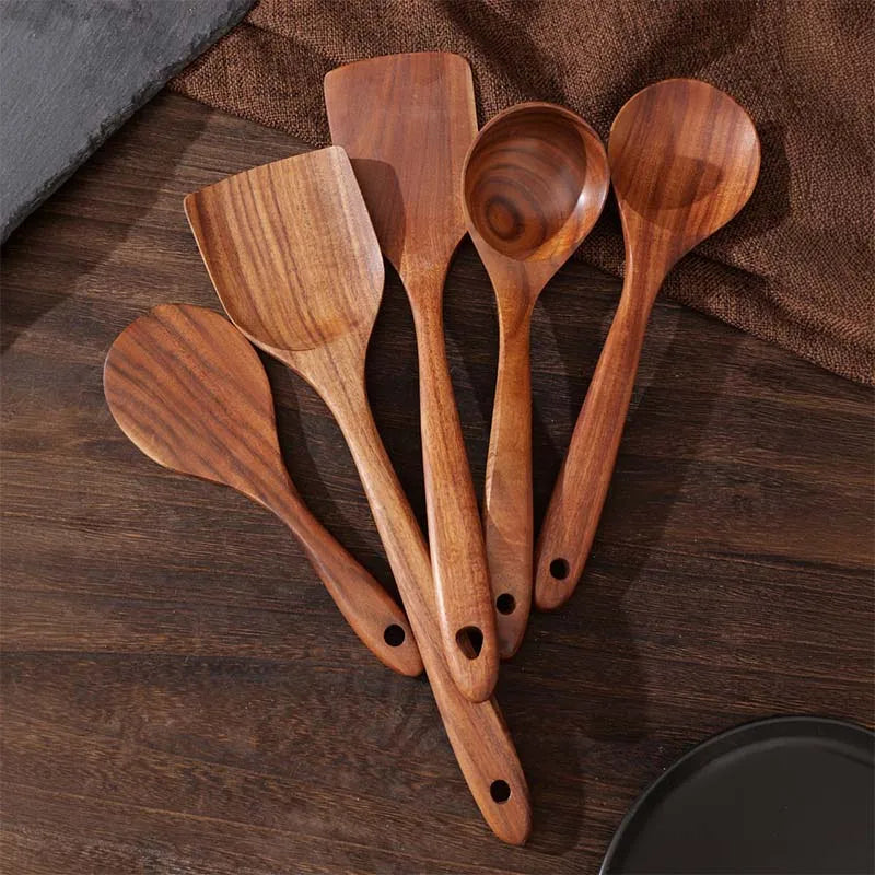 Kitchen Luxury Teak Wood Utensil Set - Elegant 5-Piece Cooking Ensemble Including Spoons, Server, Scraper & Spatula